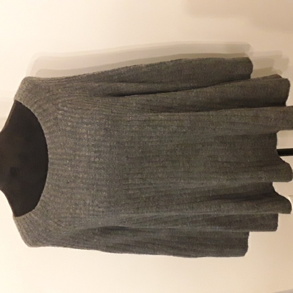 LC Lauren Conrad gray open back sweater XL - Picture 2 of 7